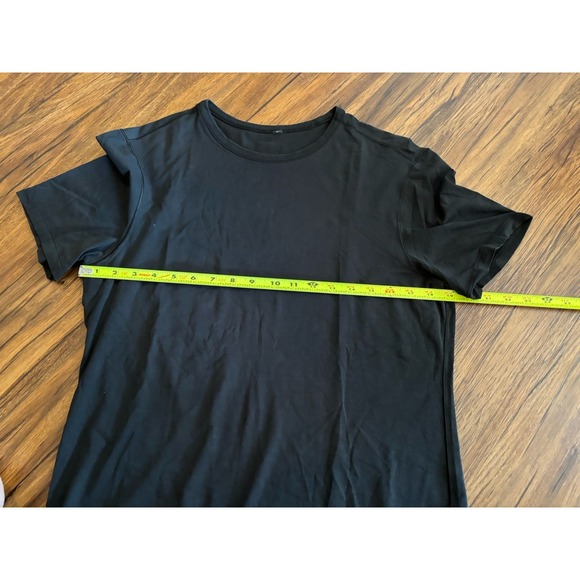 LOT OF 2 ❗️Lululemon Shirt Men Medium White Organic Cotton Classic Fit Crewneck - Picture 7 of 9